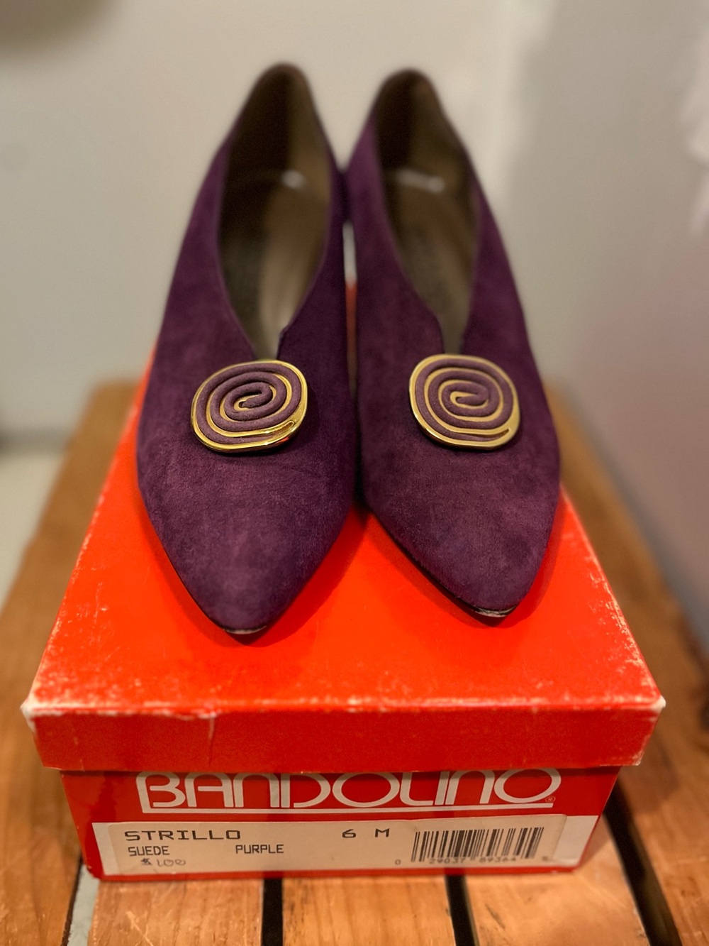 Bandolino Purple Suede Pointed-Toe Pumps with Gold Spiral Accent
